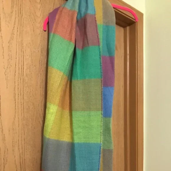 NEW Crayola Kohl's Collaboration Adult Multi-Color Plaid Blanket Scarf w/Fringe. - Picture 1 of 5